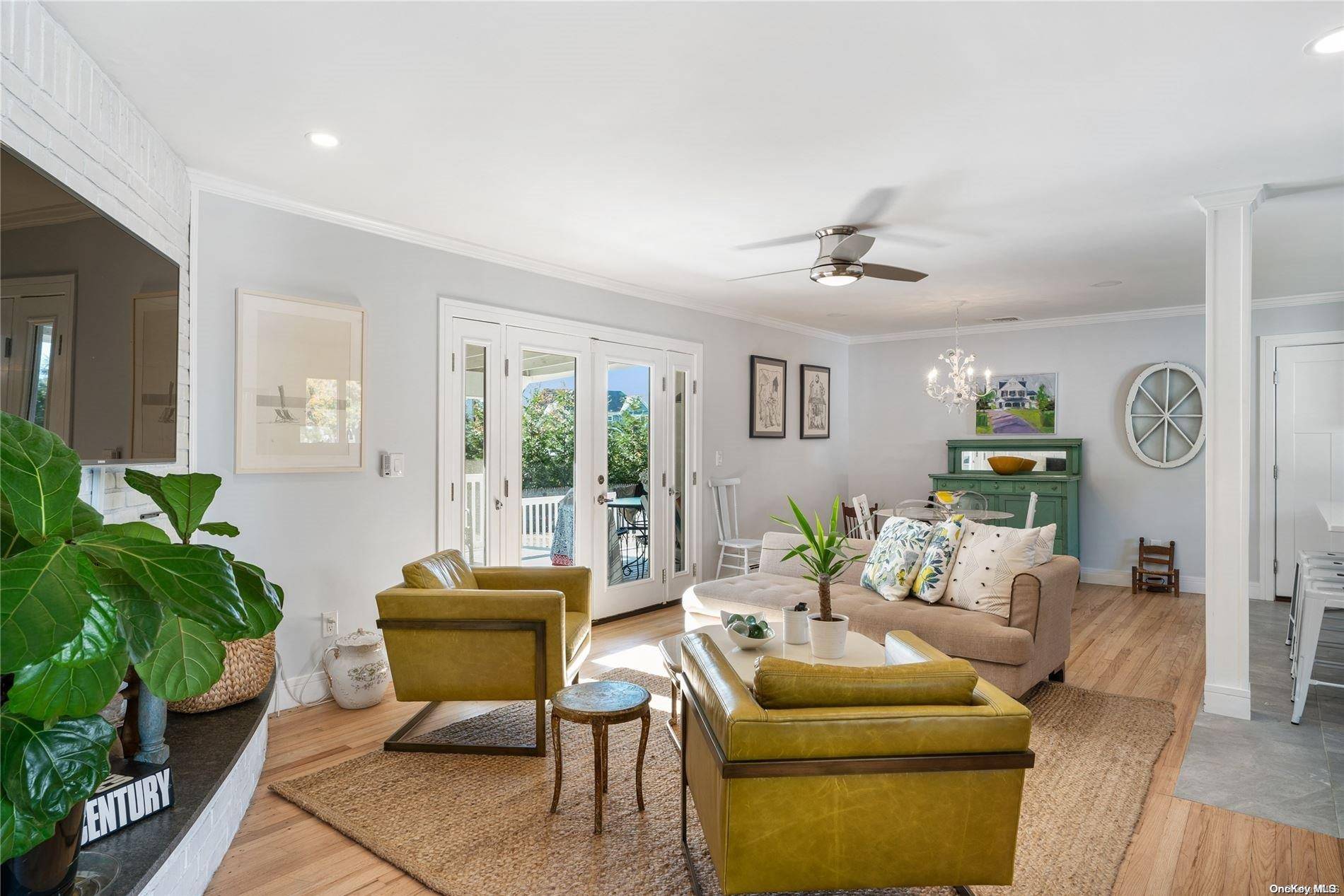 6 Harrison TER, East Quogue, NY 11942