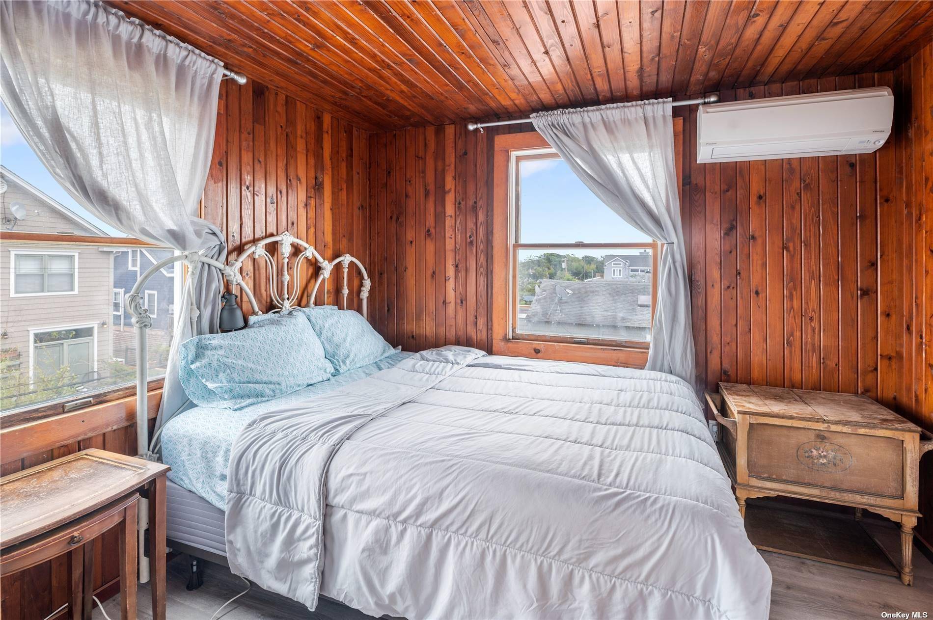 300 Cottage WALK, Ocean Beach, NY 11770