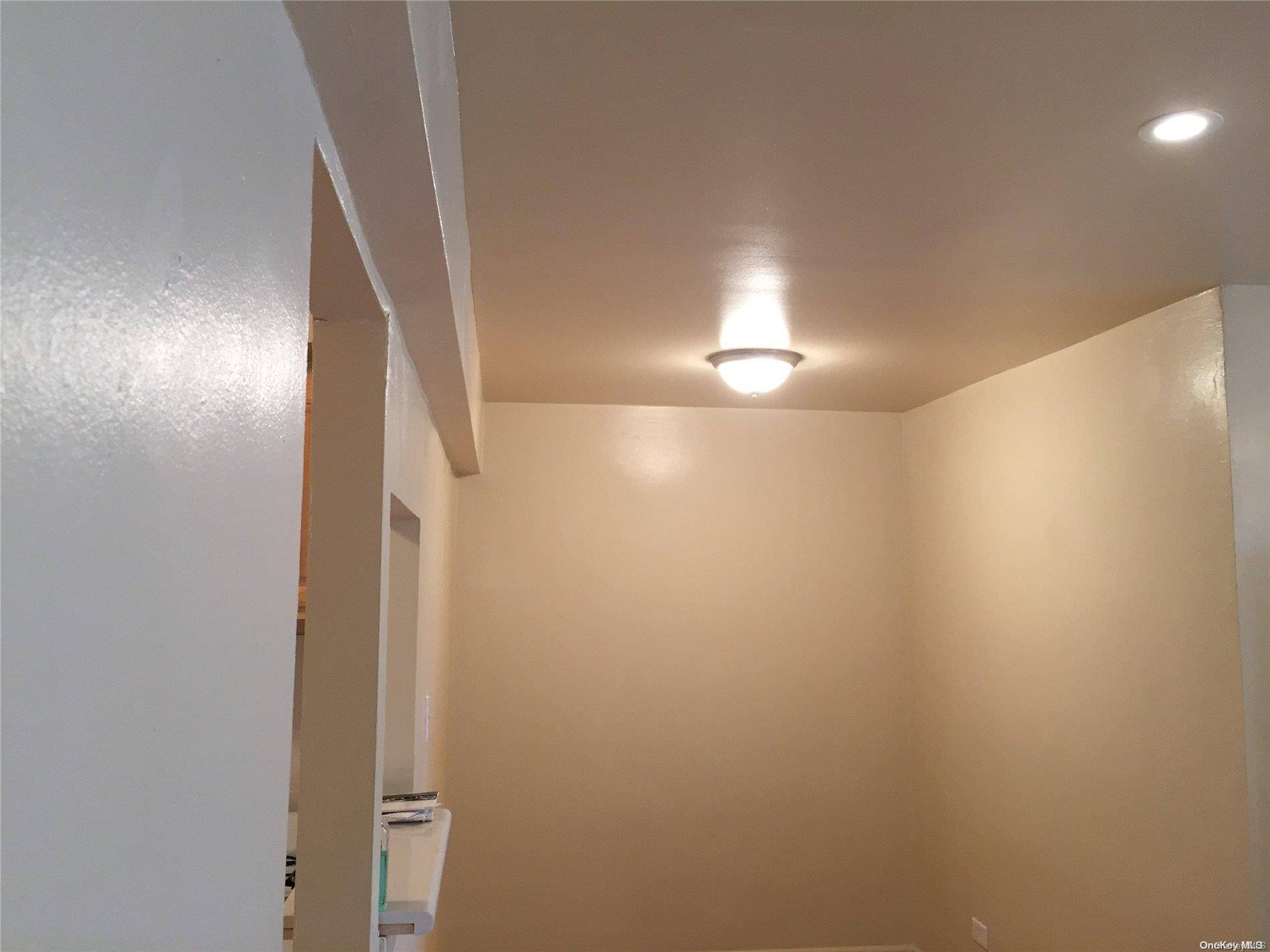 87-70 173rd ST #5G, Jamaica, NY 11432