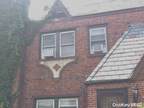 30-10 90th ST, Flushing, NY 11369