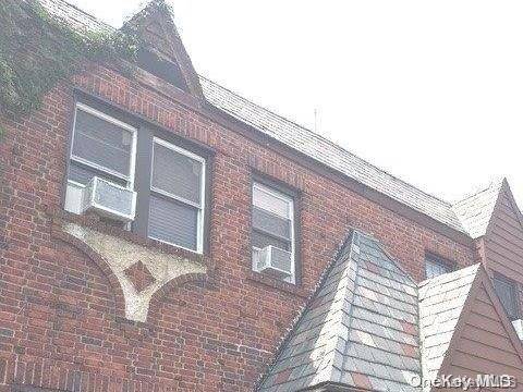 30-10 90th ST, Flushing, NY 11369