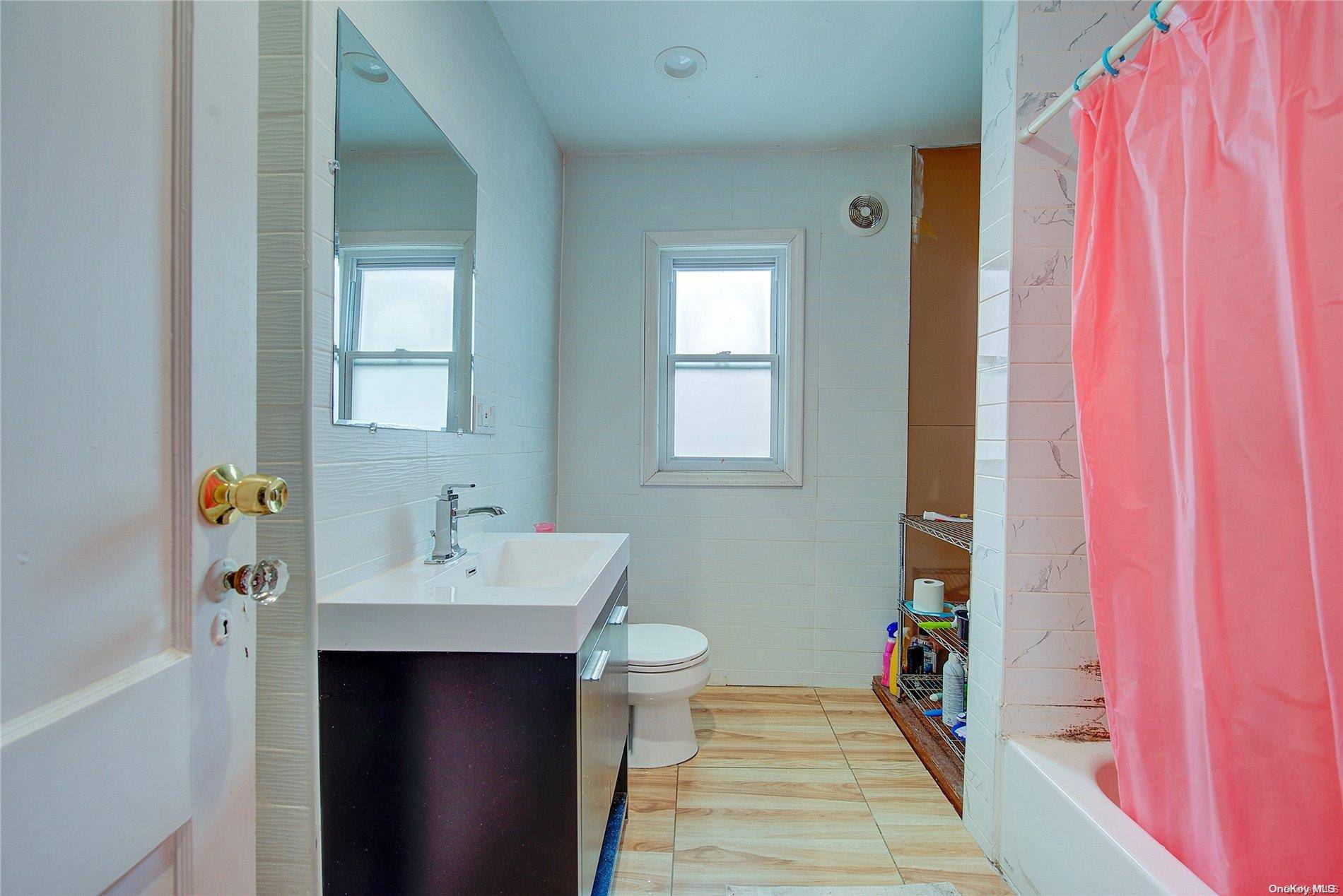 241-34 87th AVE, Bellerose, NY 11426
