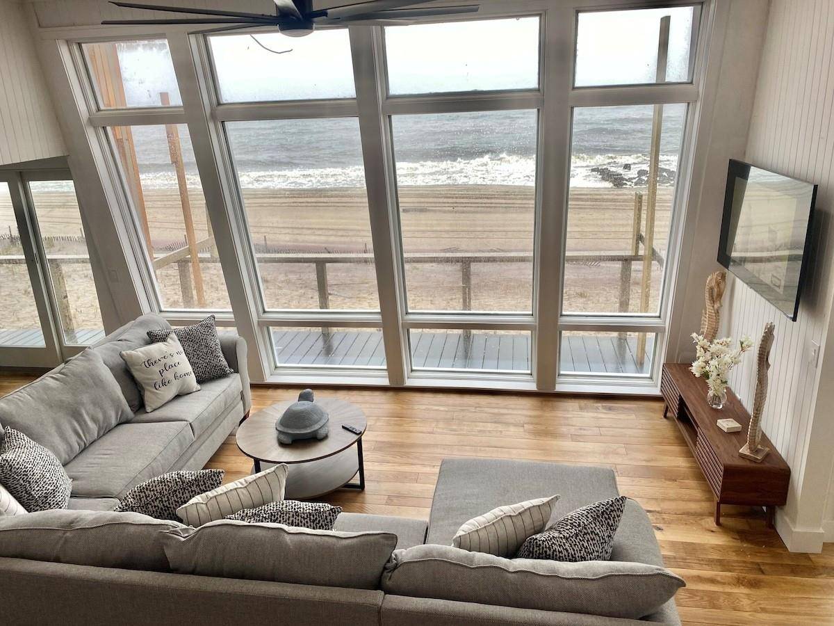 240 Wilmot RD, Ocean Beach, NY 11770
