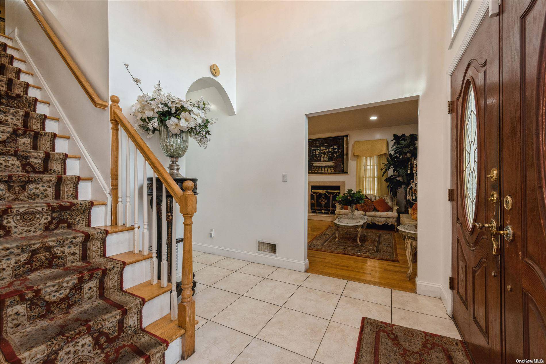 968 Bowe RD, Valley Stream, NY 11580