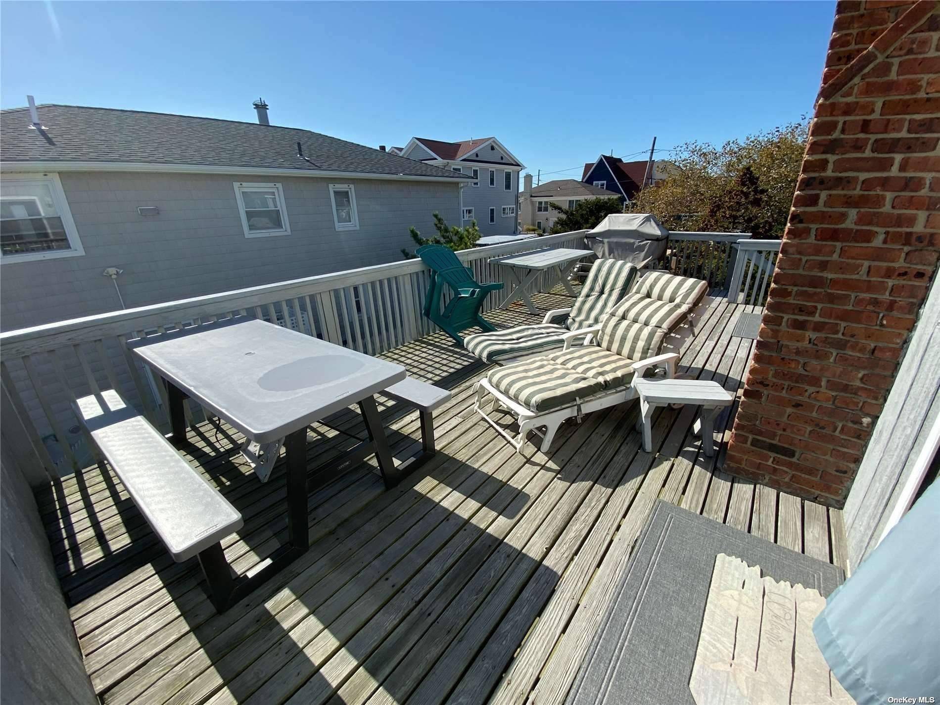 145 Inwood AVE, Point Lookout, NY 11569