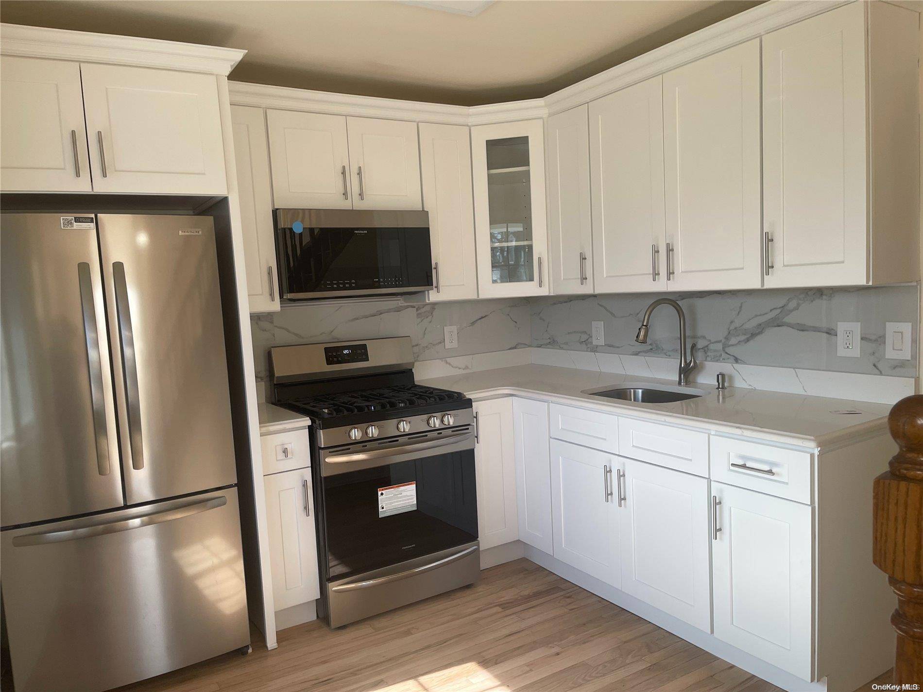 21 E Walnut ST, Central Islip, NY 11722