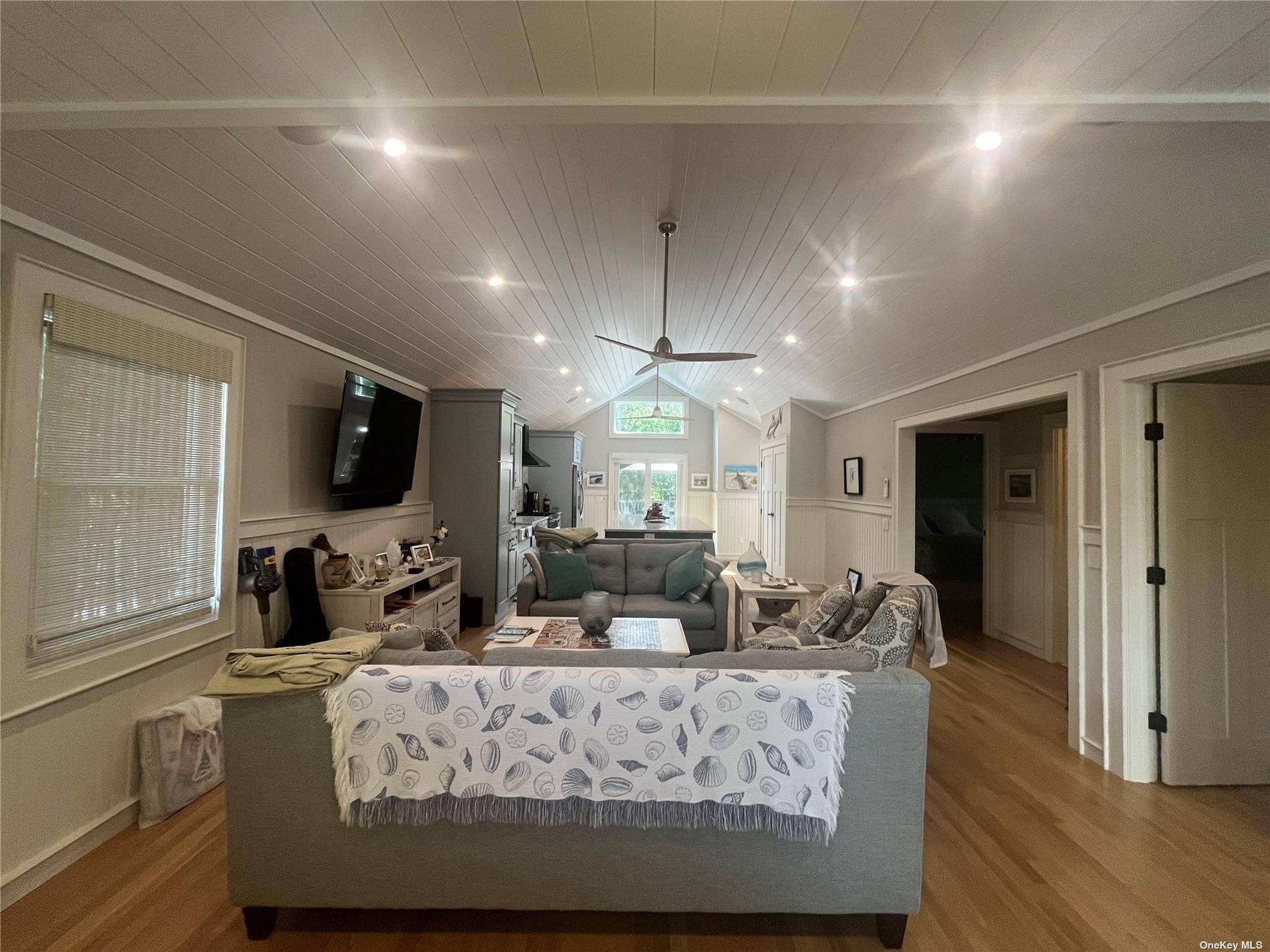 985 Surfview WALK, Ocean Beach, NY 11770