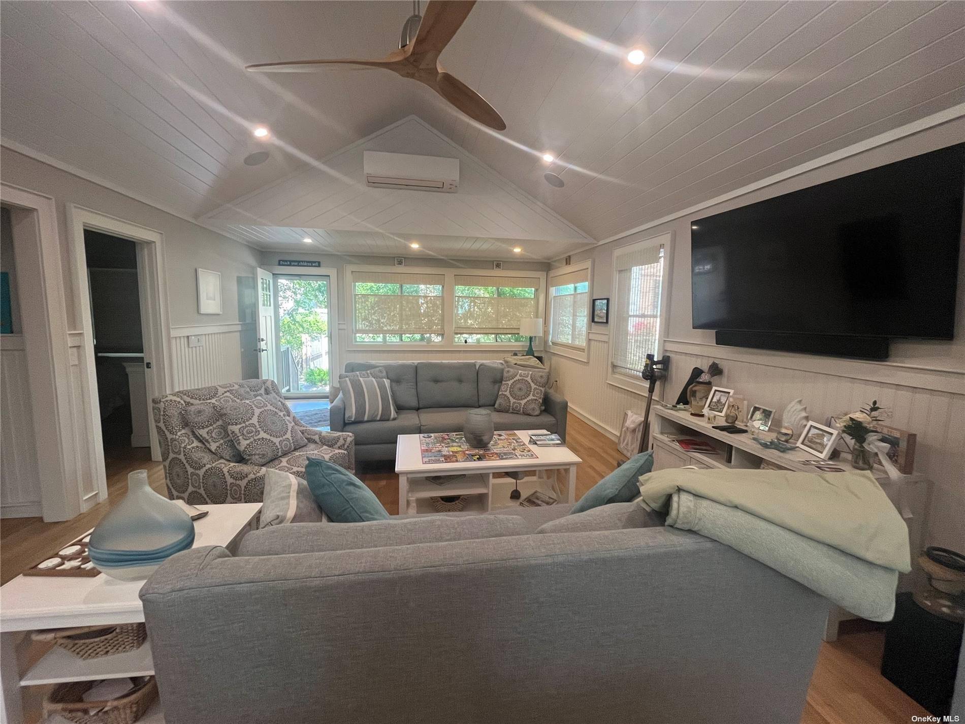 985 Surfview WALK, Ocean Beach, NY 11770