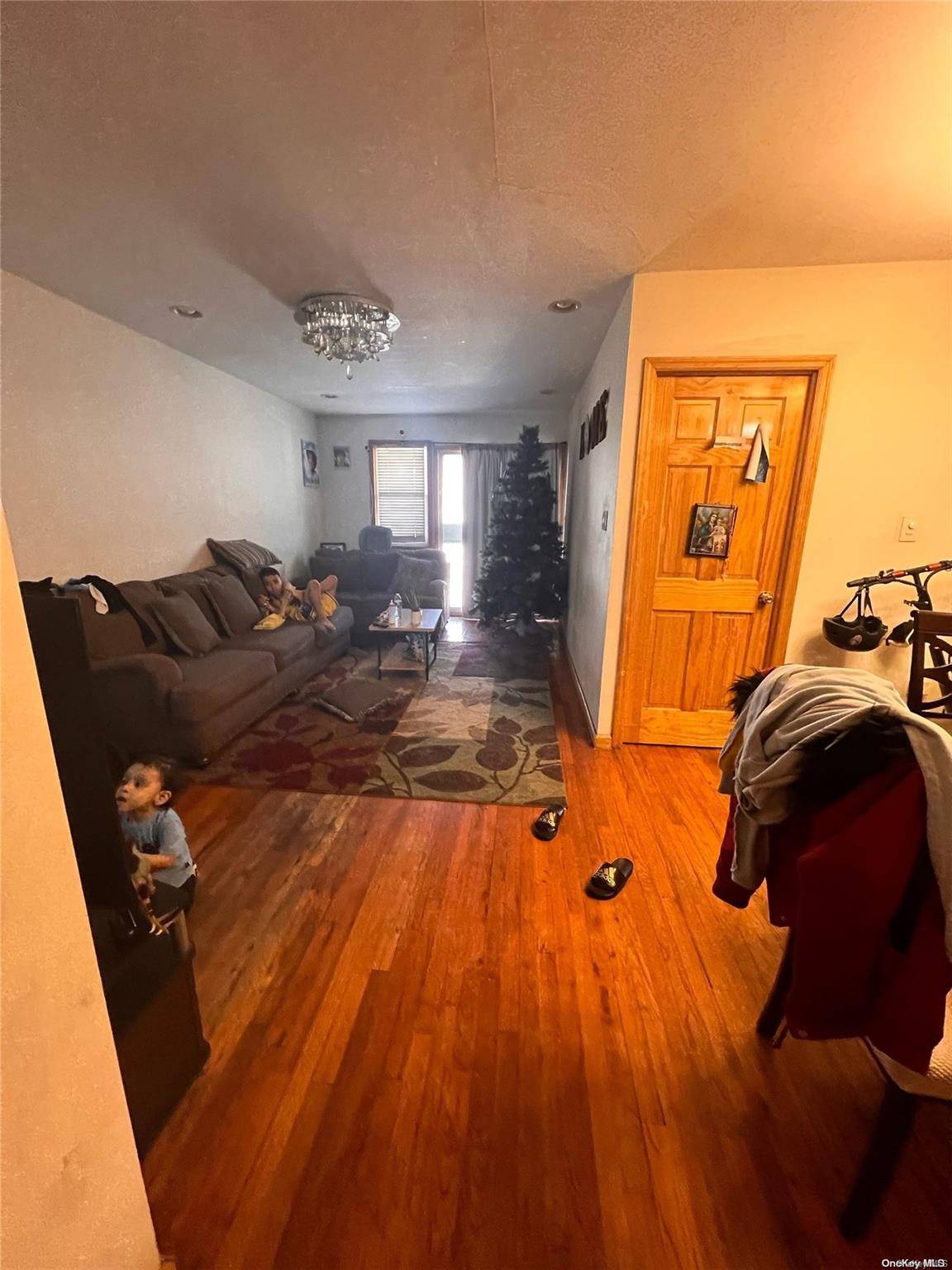59-20 Xenia ST, Corona, NY 11368