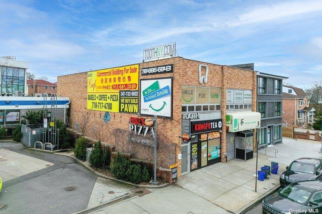 61-07 Utopia Pkwy, Fresh Meadows, NY 11365