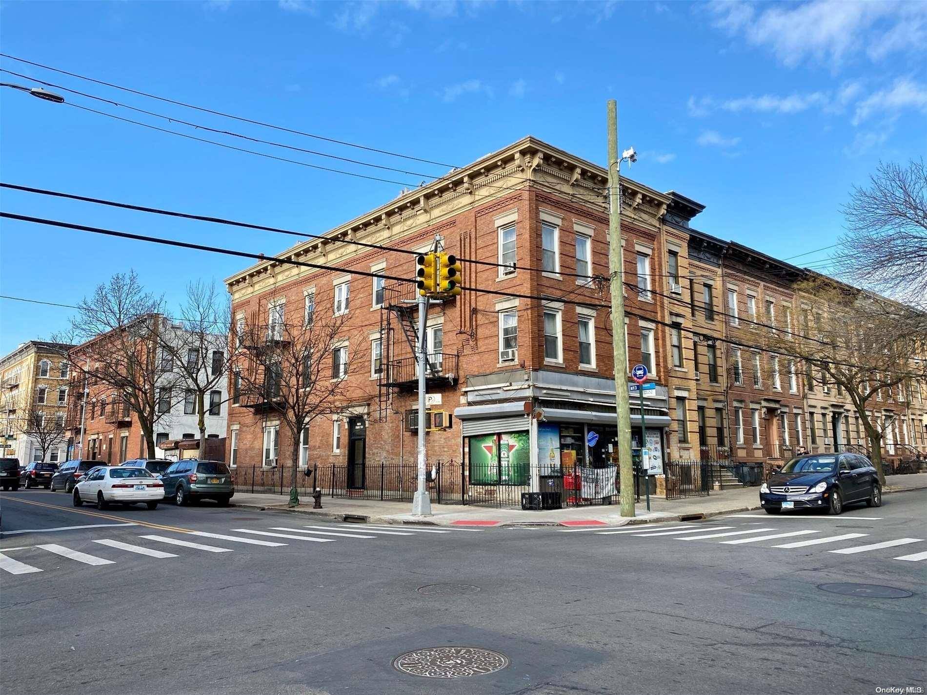 17-01 Gates AVE, Flushing, NY 11385