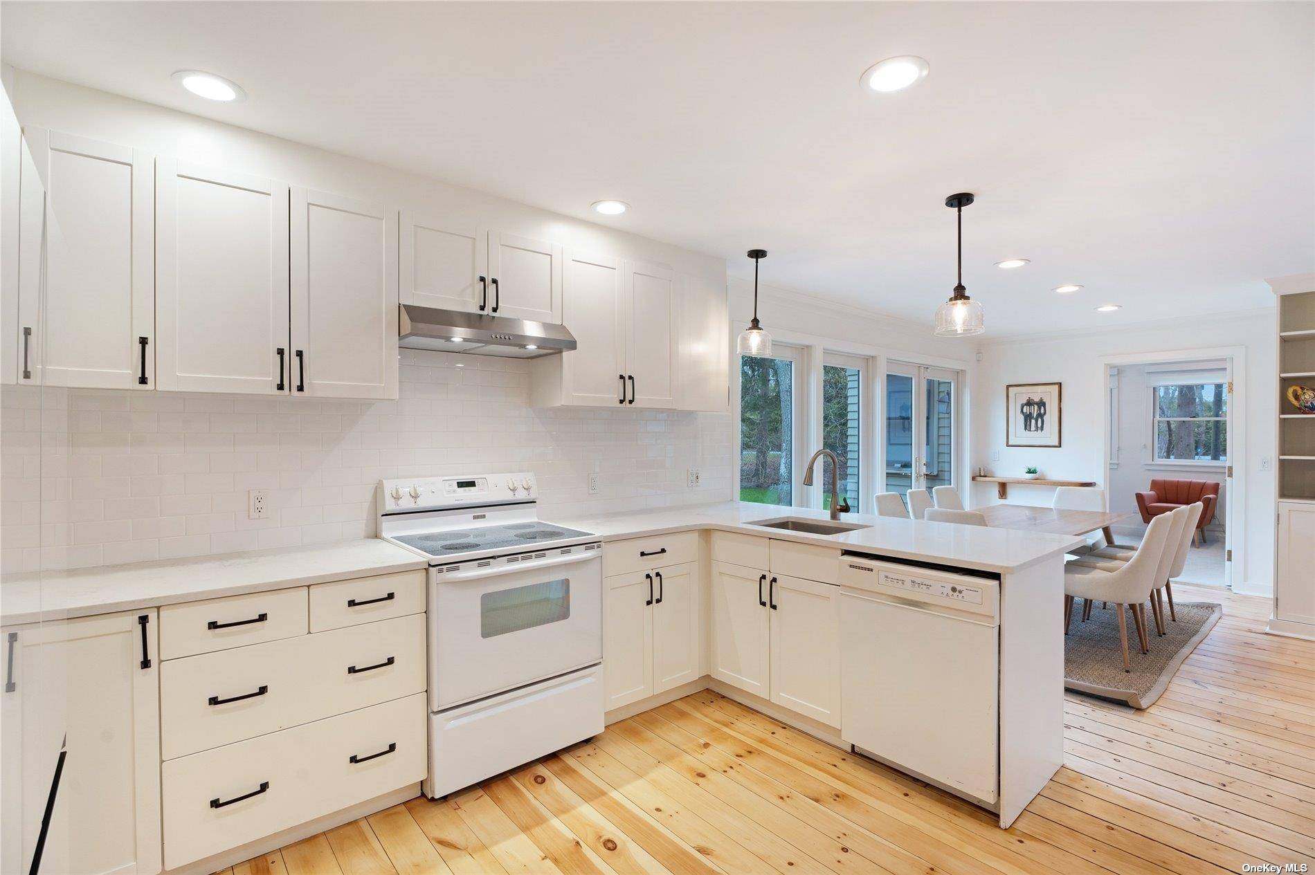 60 Aspatuck RD, Westhampton Beach, NY 11978