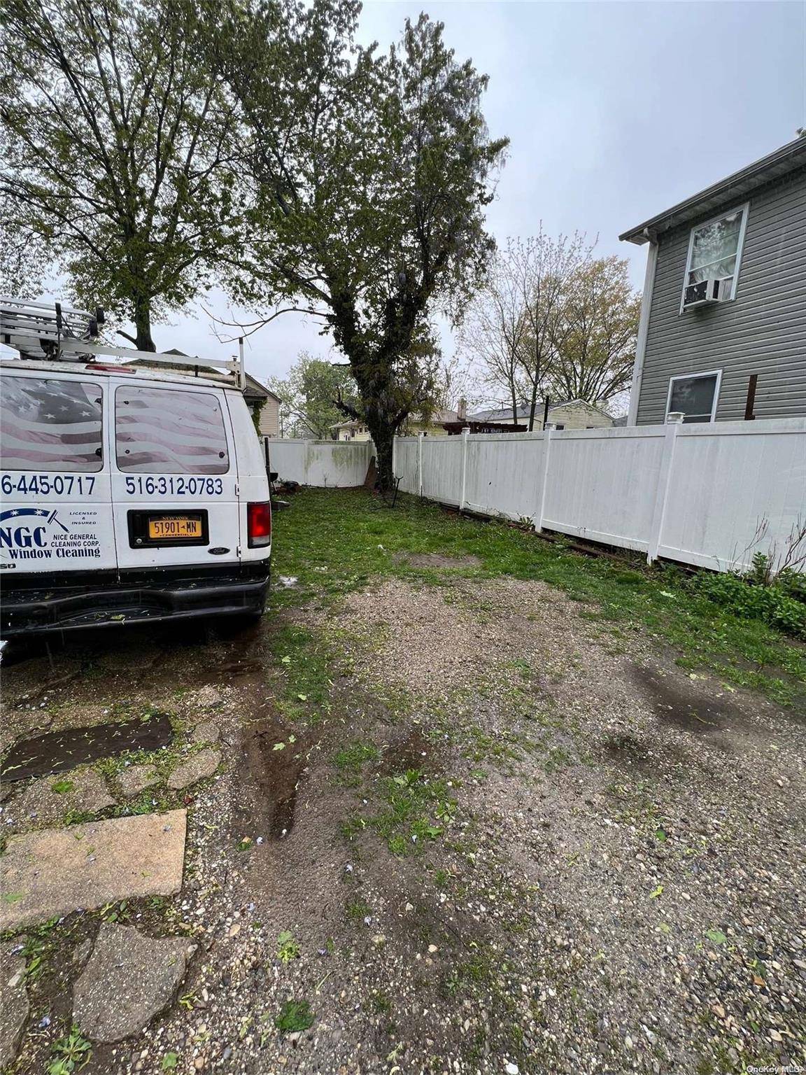 86 Linden AVE, Hempstead, NY 11550
