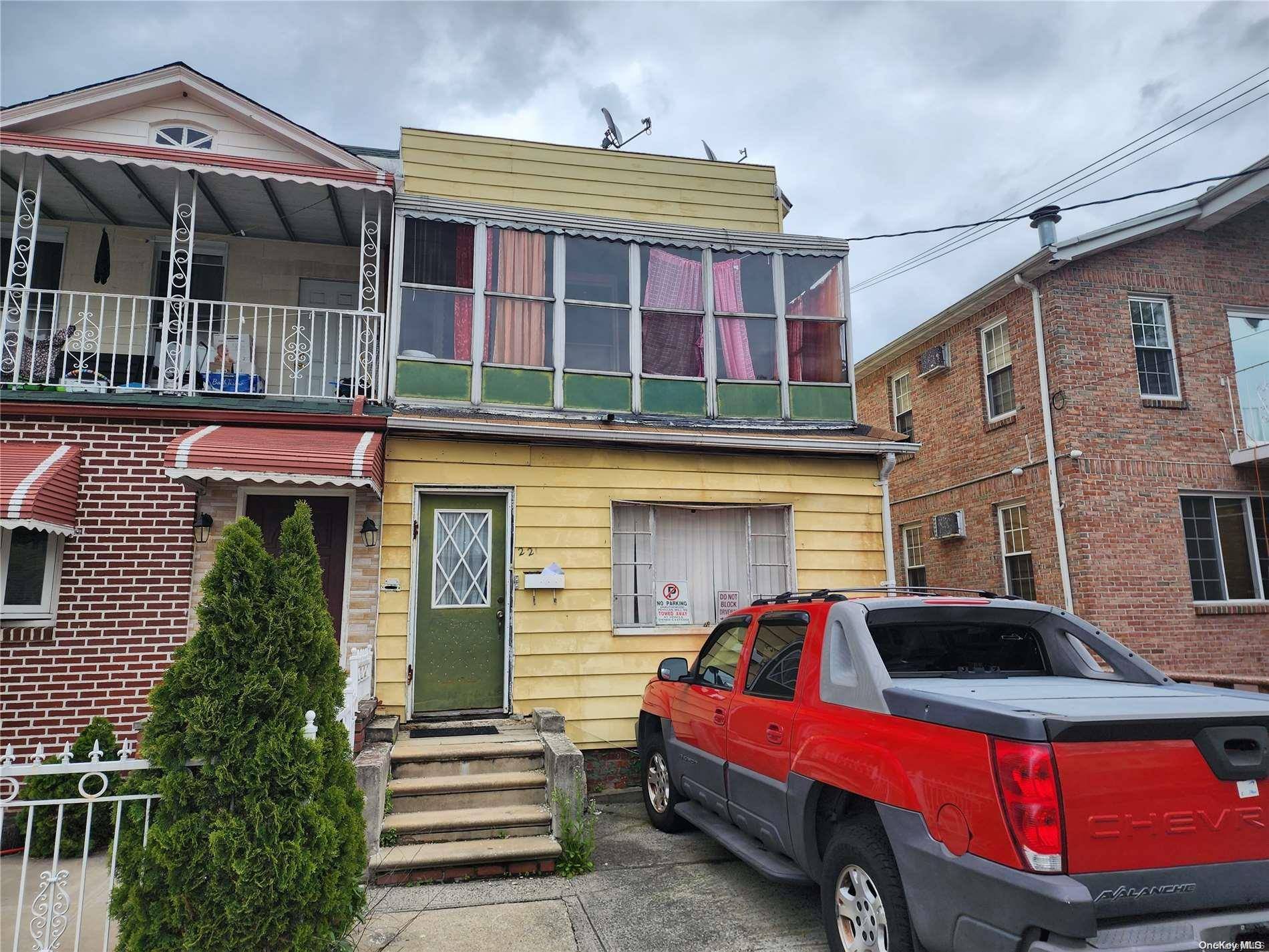 221 E 42 ST, Brooklyn, NY 11203