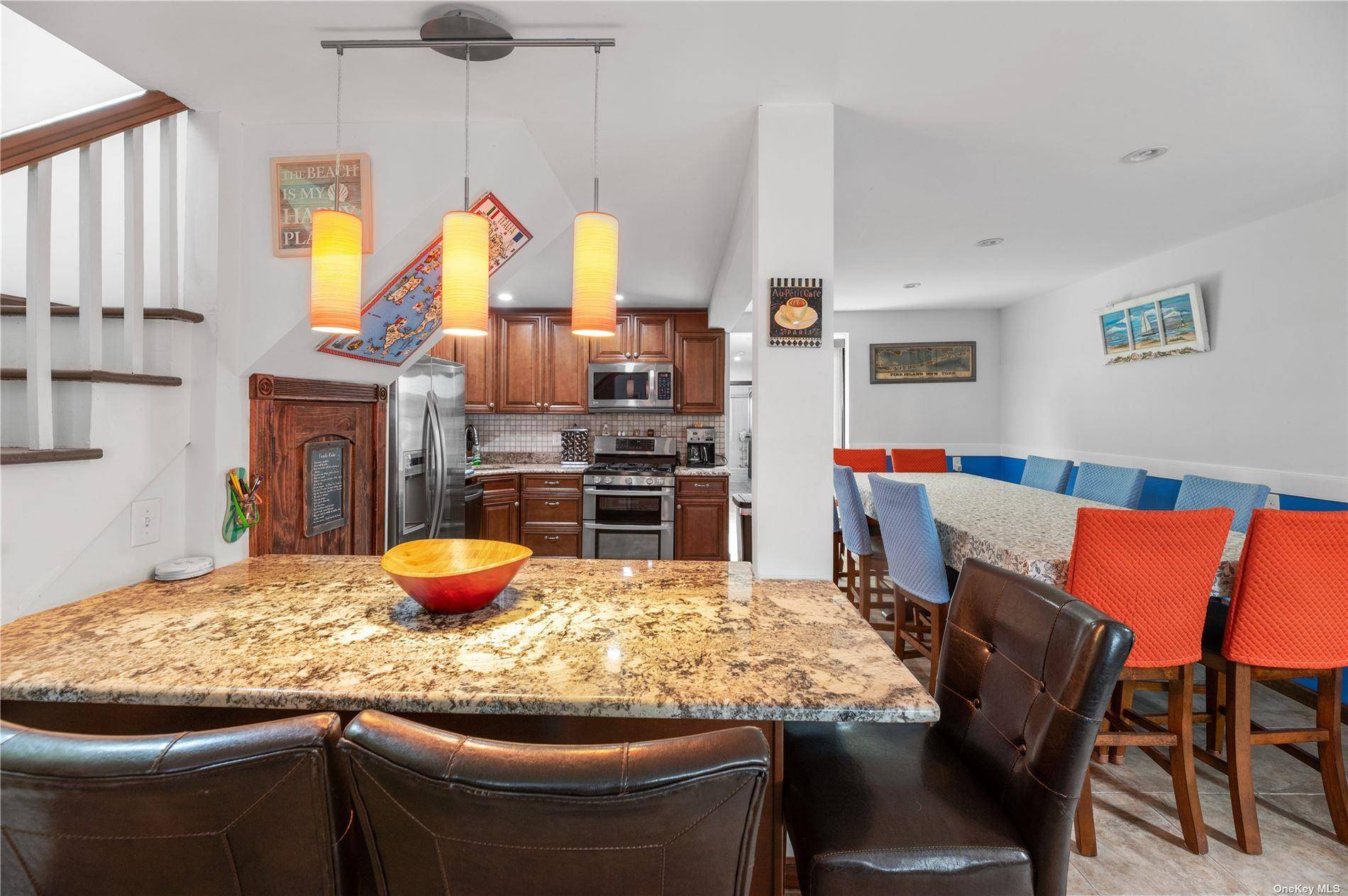 289 Cottage WALK, Ocean Beach, NY 11770