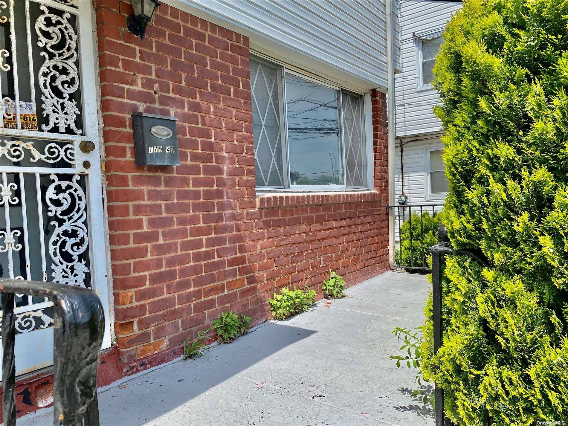 179-47 Zoller RD, Jamaica, NY 11434