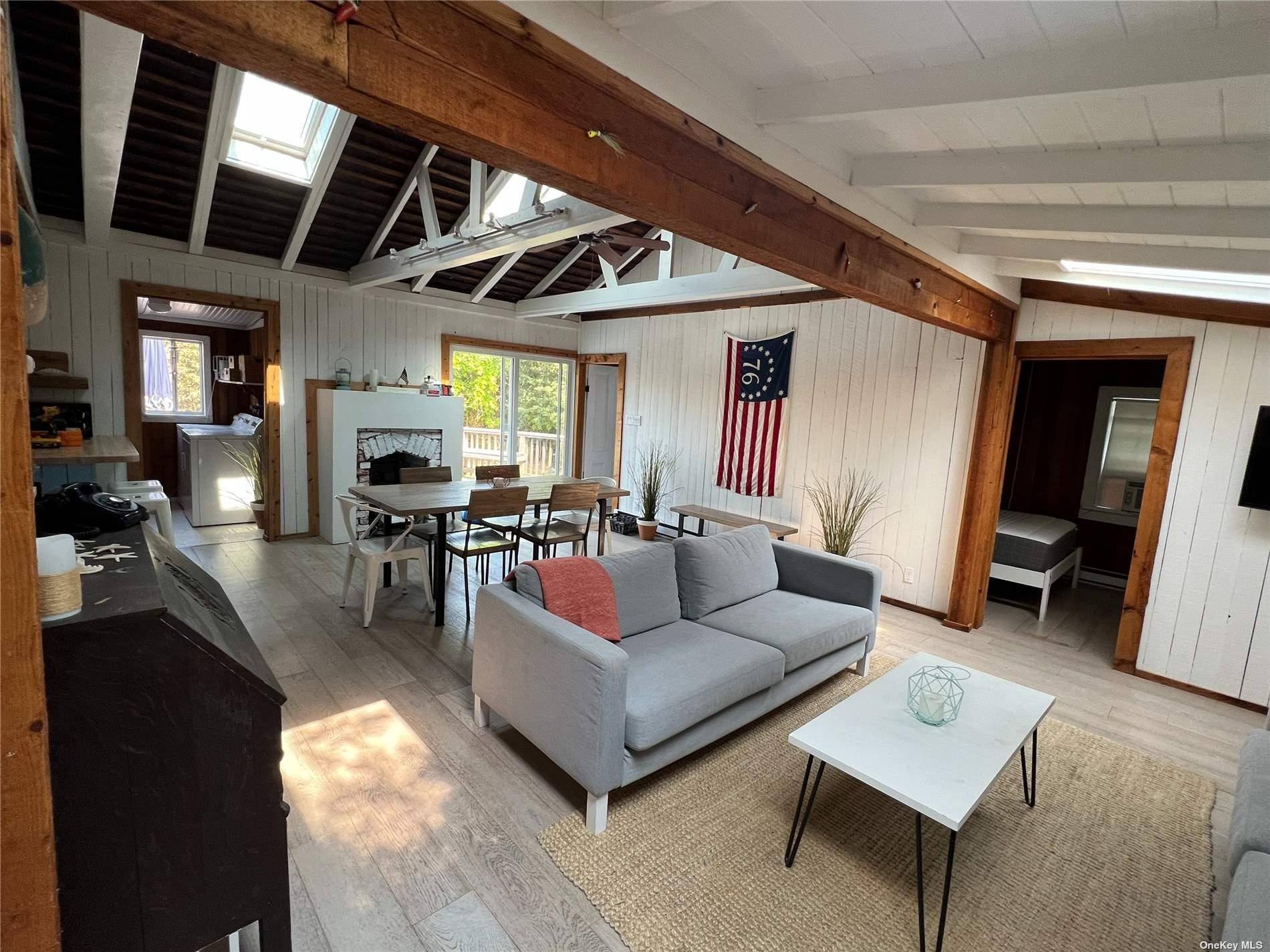 726 Ocean Breeze WALK, Ocean Beach, NY 11770