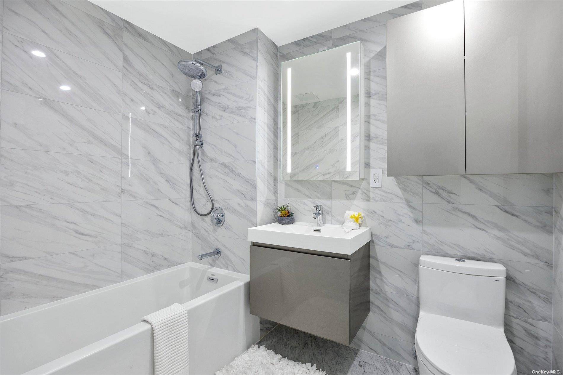 44-15 College Point BLVD #2D, Flushing, NY 11355