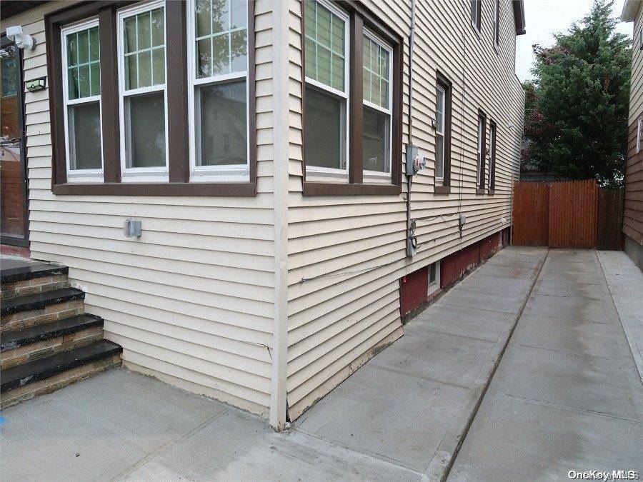 221-36 107th AVE, Queens Village, NY 11429