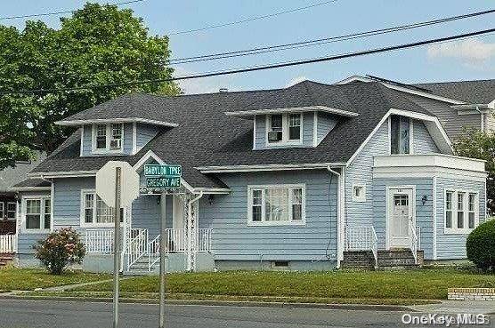 131 Gregory AVE, Merrick, NY 11566