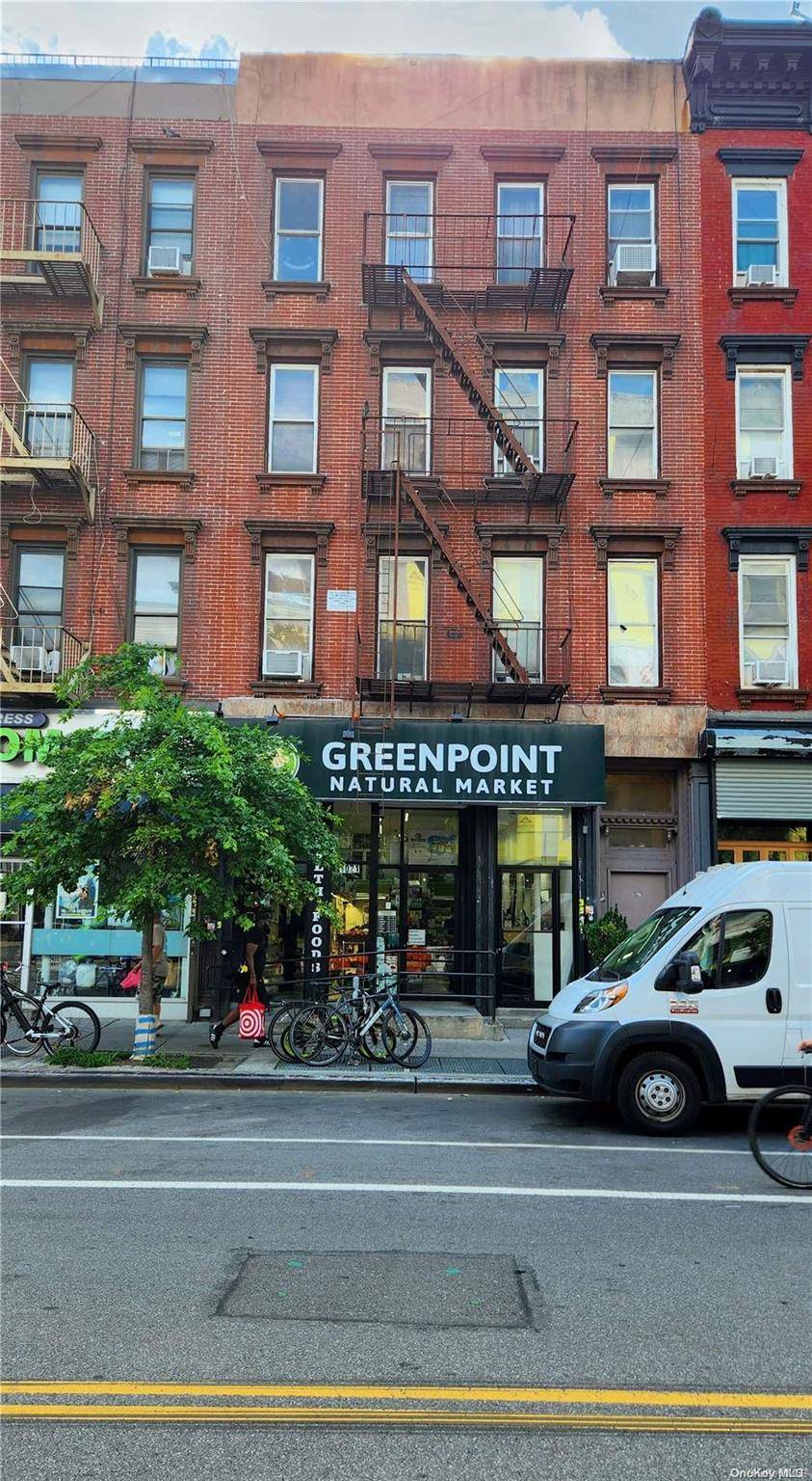 1021 Manhattan Ave, Brooklyn, NY 11222