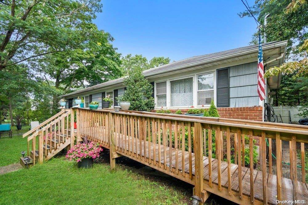 1931 Miller PL, Merrick, NY 11566