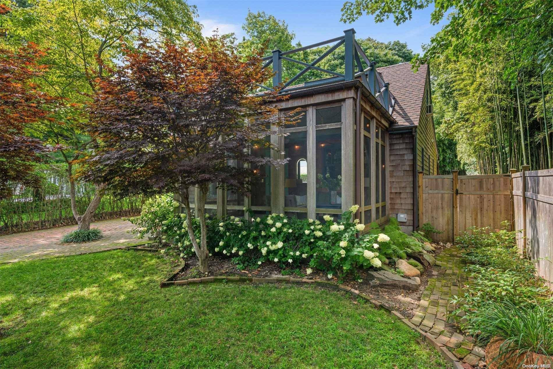 14 Hamilton ST, Sag Harbor, NY 11963