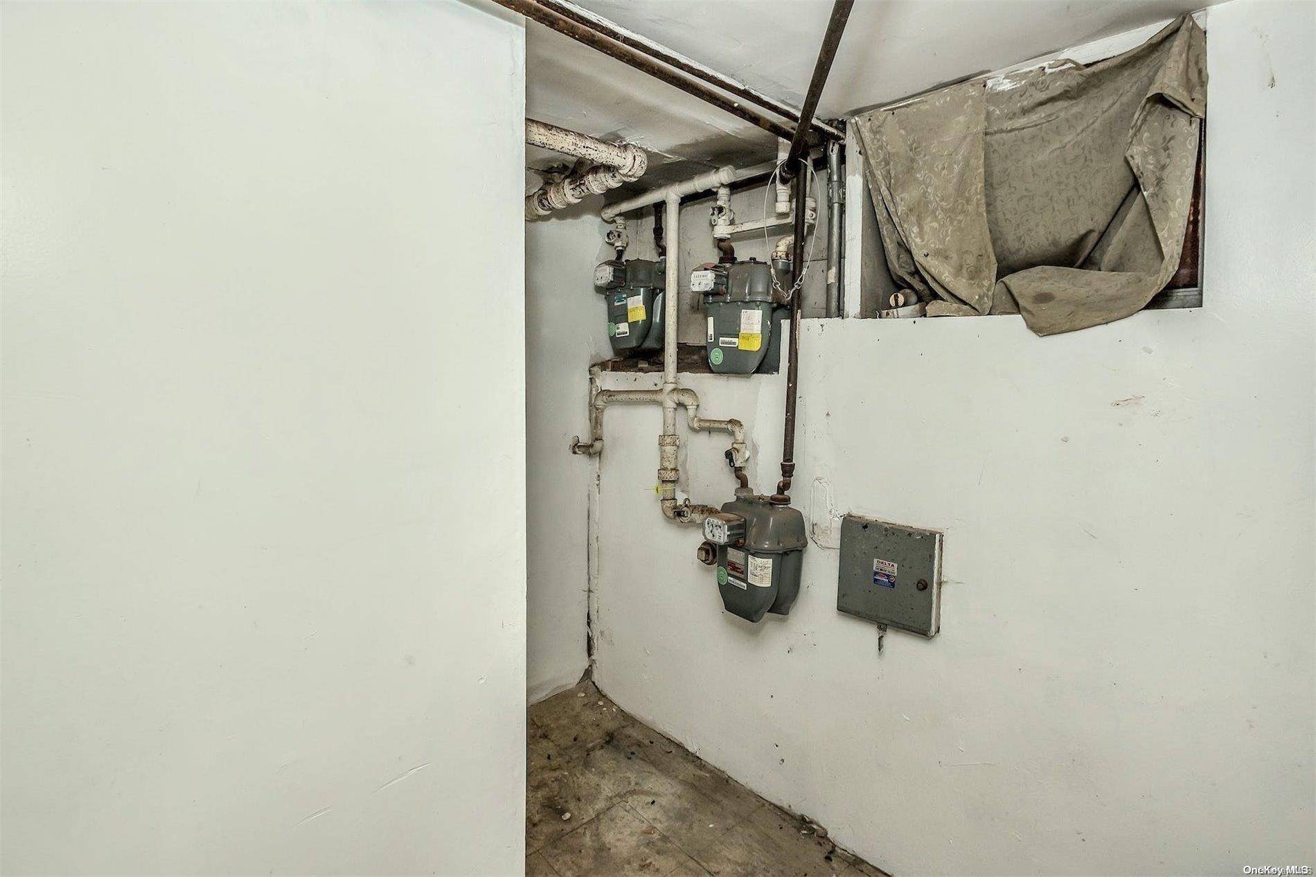 Address not disclosed, Brooklyn, NY 11233