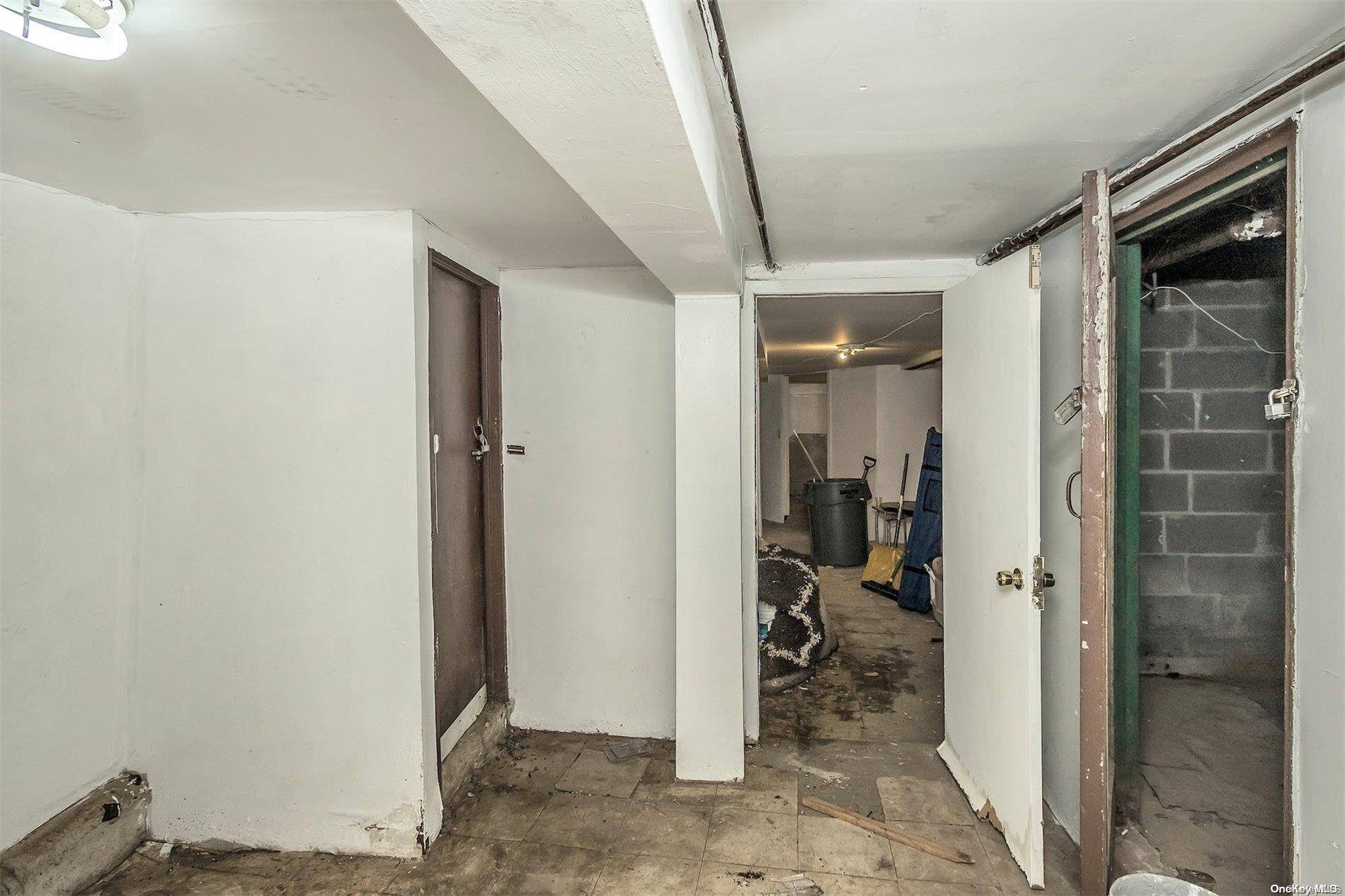 Address not disclosed, Brooklyn, NY 11233