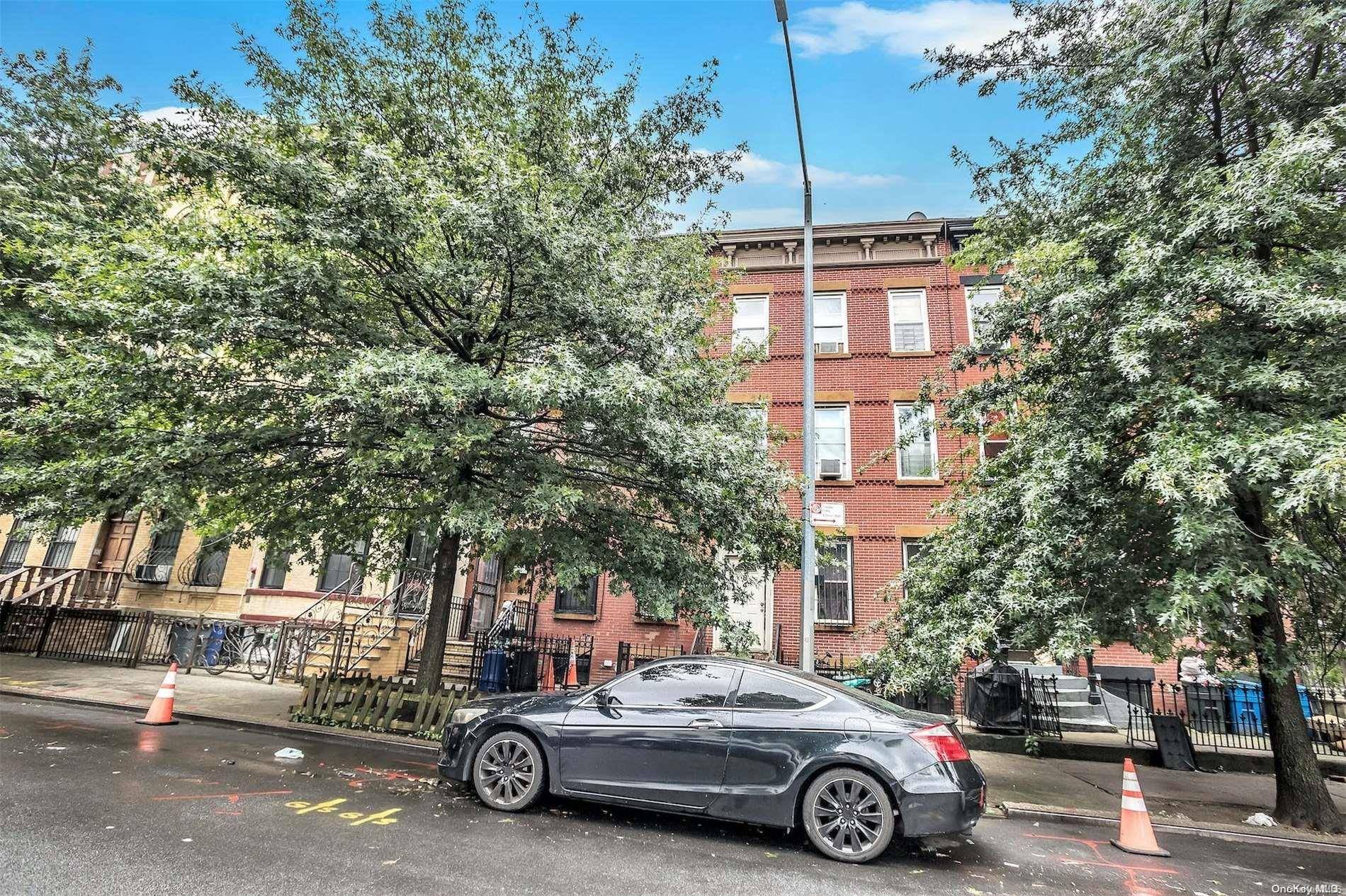 Address not disclosed, Brooklyn, NY 11233