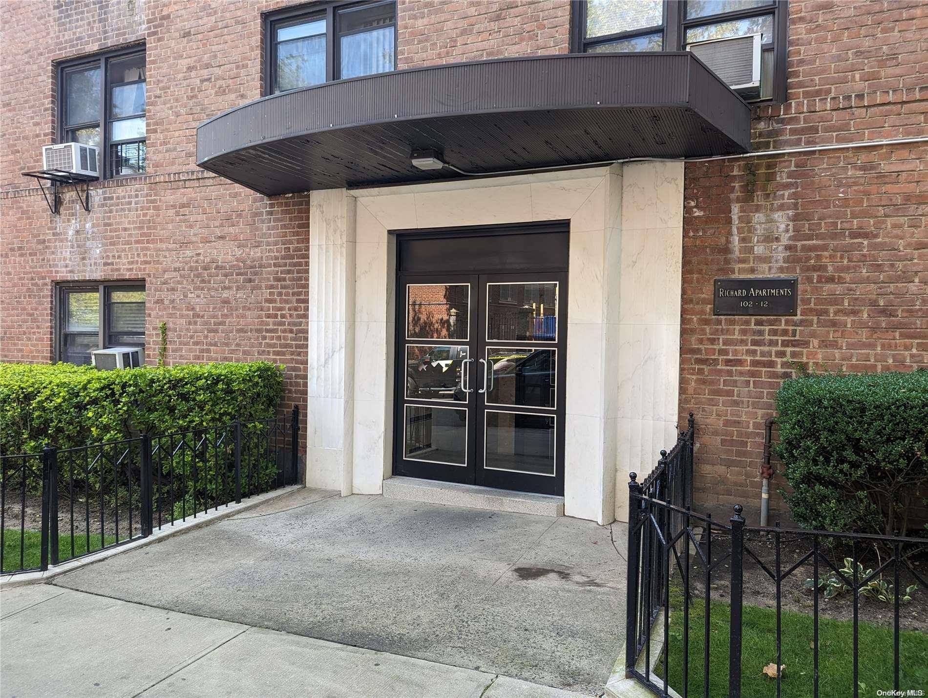 102-12 65 AVE #C53, Rego Park, NY 11374