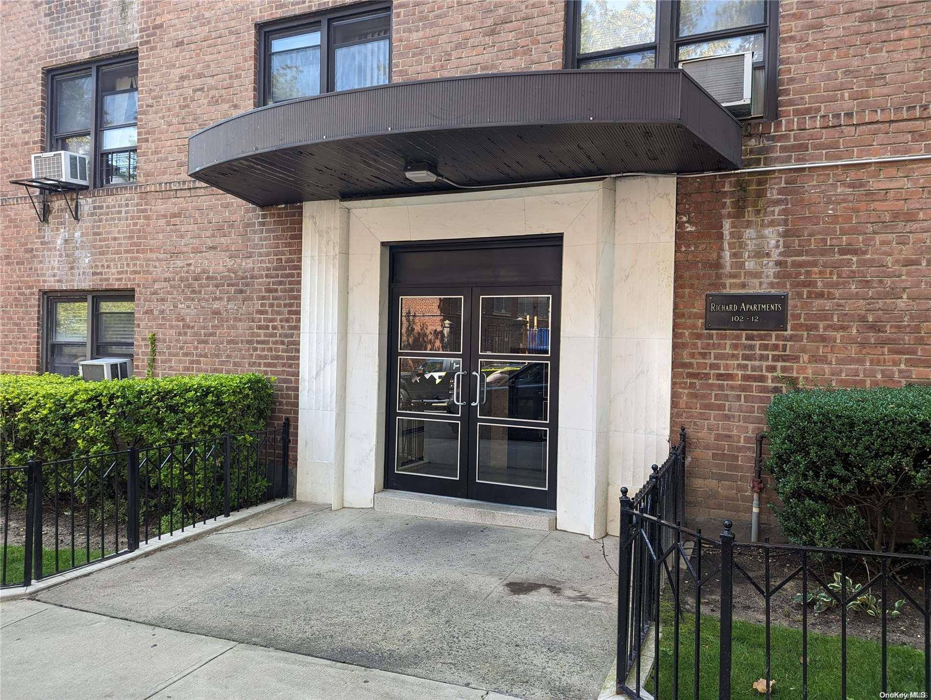 102-12 65 AVE #C53, Rego Park, NY 11374