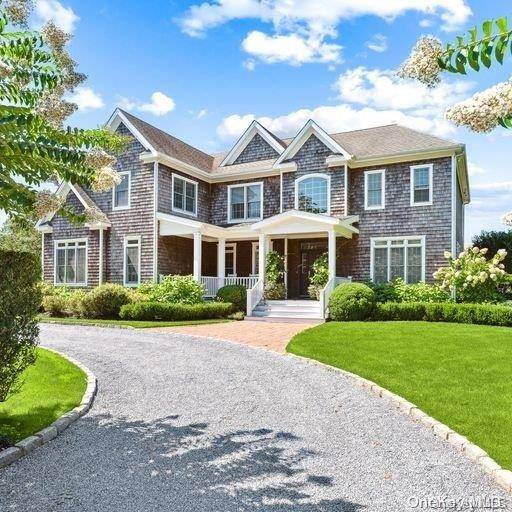 3 Willow LN, Quogue, NY 11959