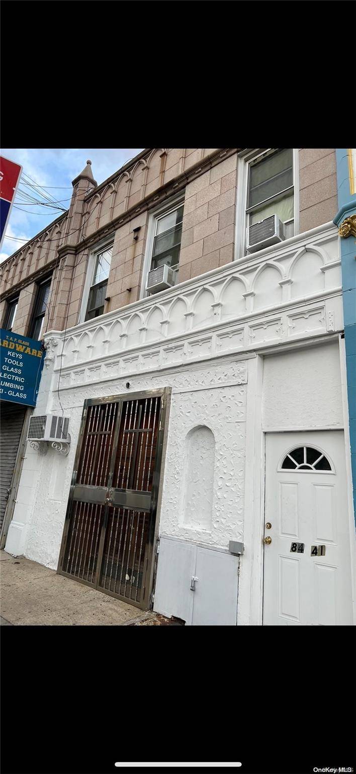 84-41 164th ST #3, Jamaica, NY 11432