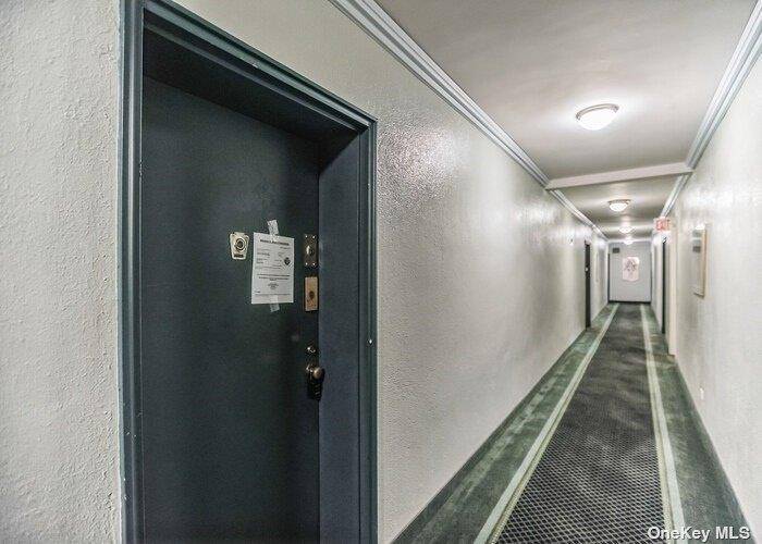 18-70 211 ST #2A, Bayside, NY 11360