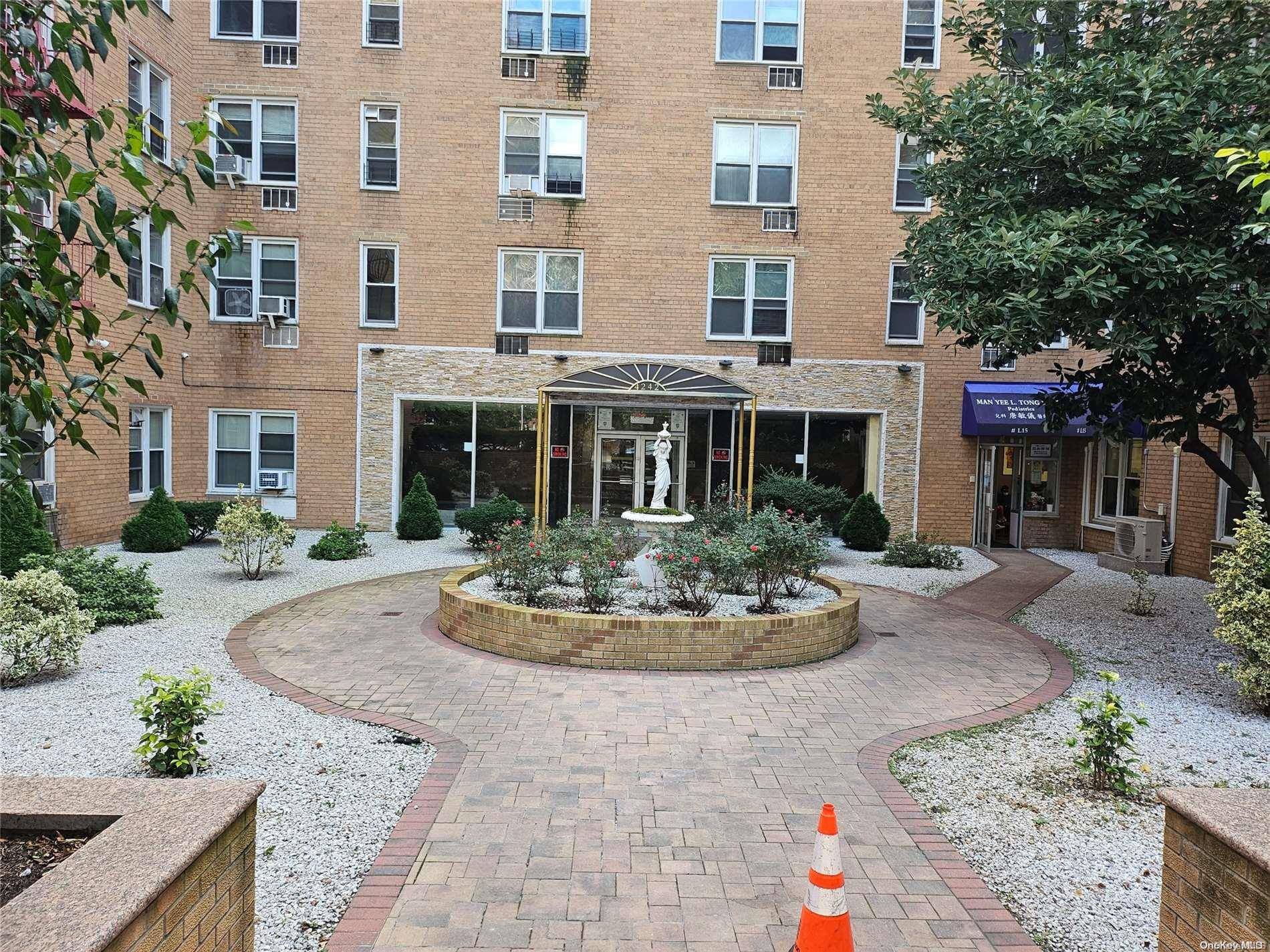 42-42 Colden ST #622, Flushing, NY 11355