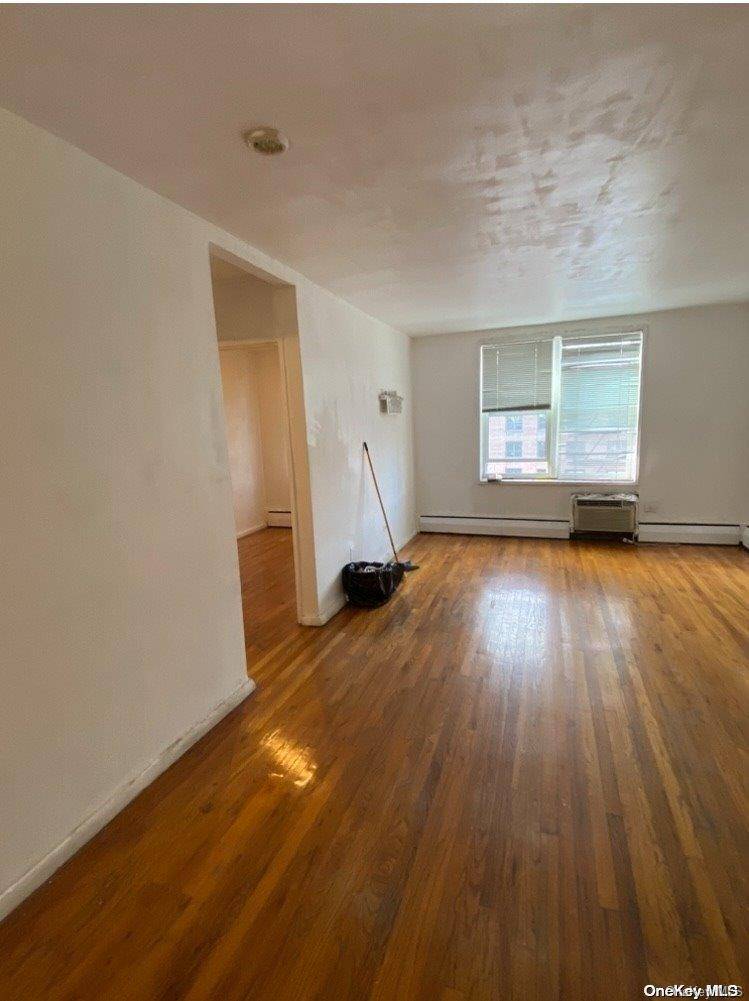 42-42 Colden ST #622, Flushing, NY 11355
