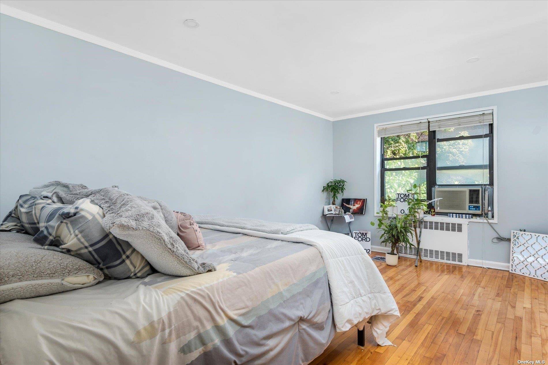 34-20 78th ST #2J, Jackson Heights, NY 11372