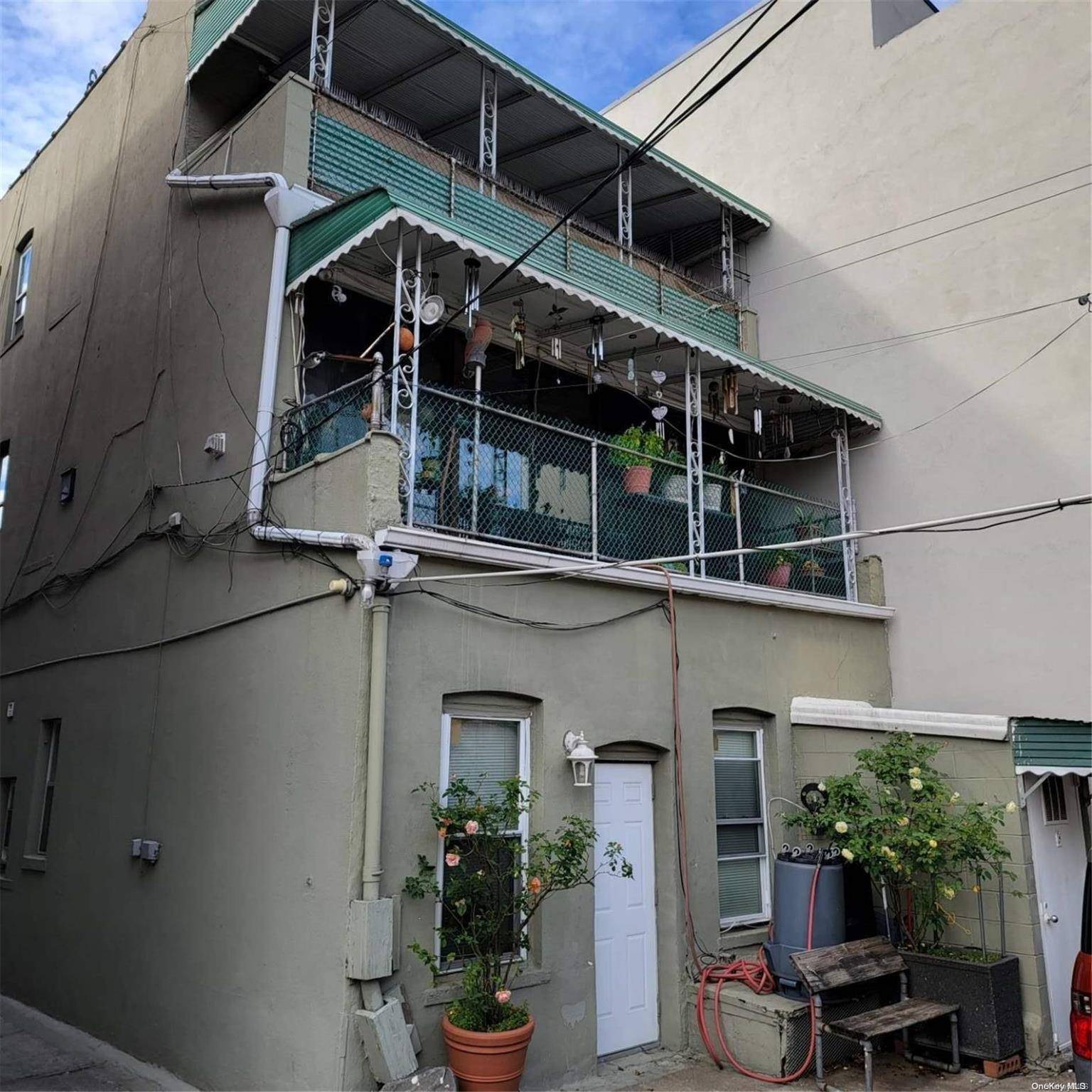 34-33 9 ST, Long Island City, NY 11106
