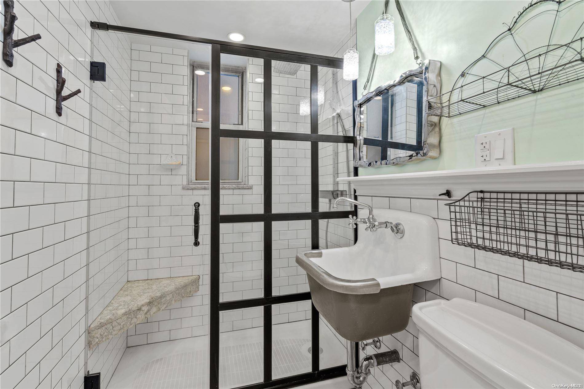 65-65 Wetherole ST #1W, Rego Park, NY 11374