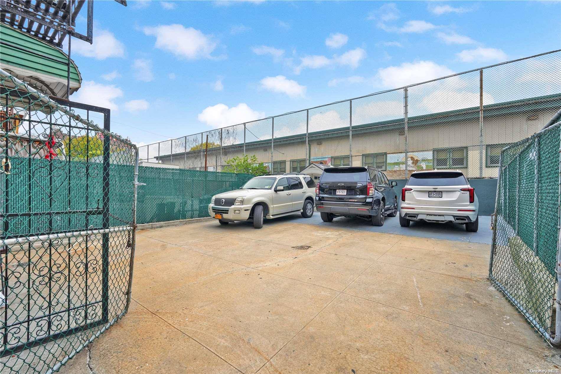 1044 Stratford AVE, Bronx, NY 10472