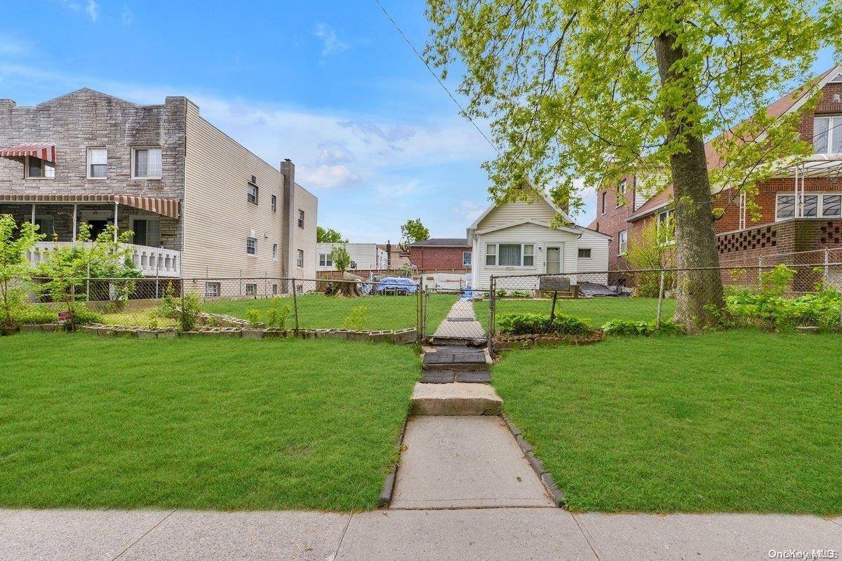 100-10 23rd AVE, East Elmhurst, NY 11369