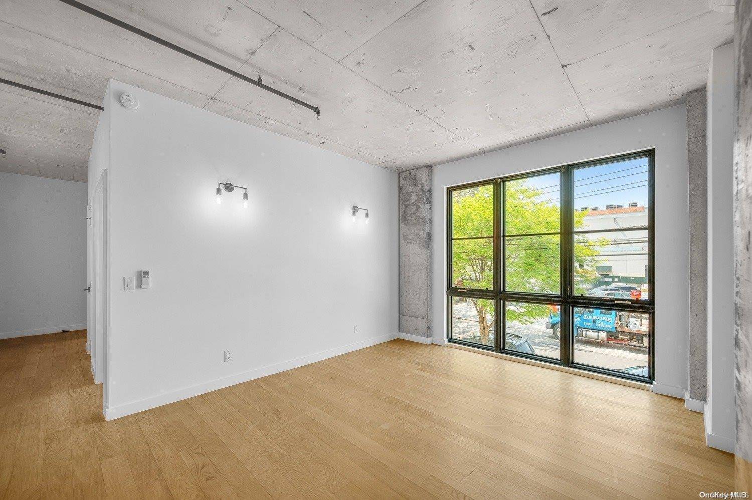 22-19 33rd ST #4B, Long Island City, NY 11105