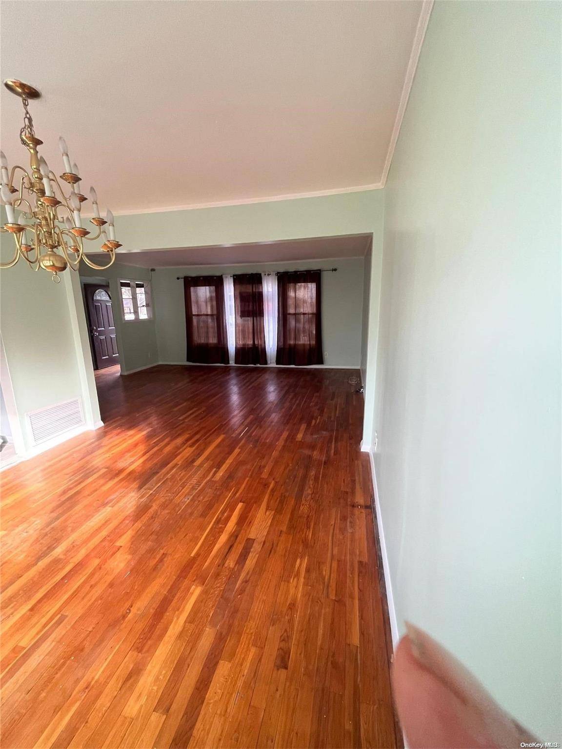110-40 176 ST, Jamaica, NY 11433