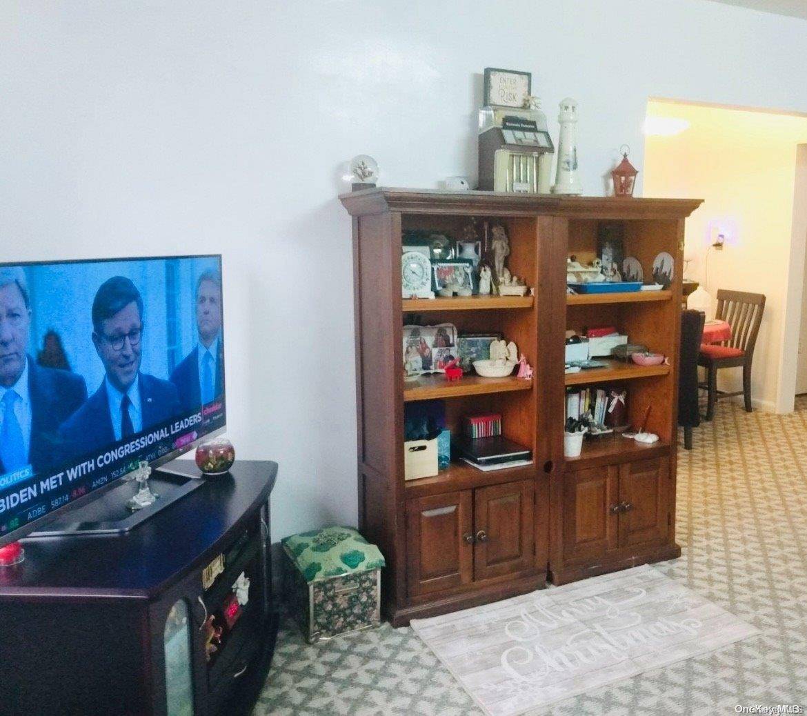 69-92A 136 ST #A, Flushing, NY 11367