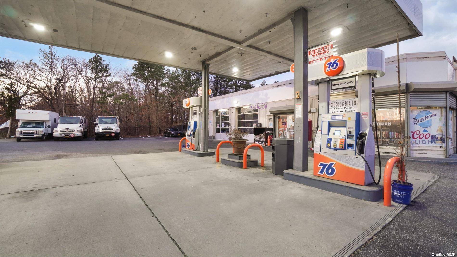 3821 Veterans Mem Hwy, Ronkonkoma, NY 11779