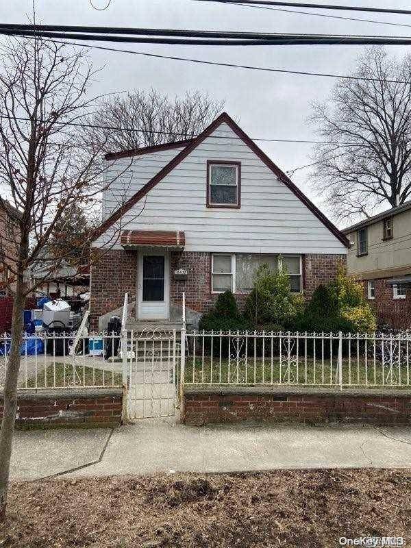 164-38 77th AVE, Flushing, NY 11366