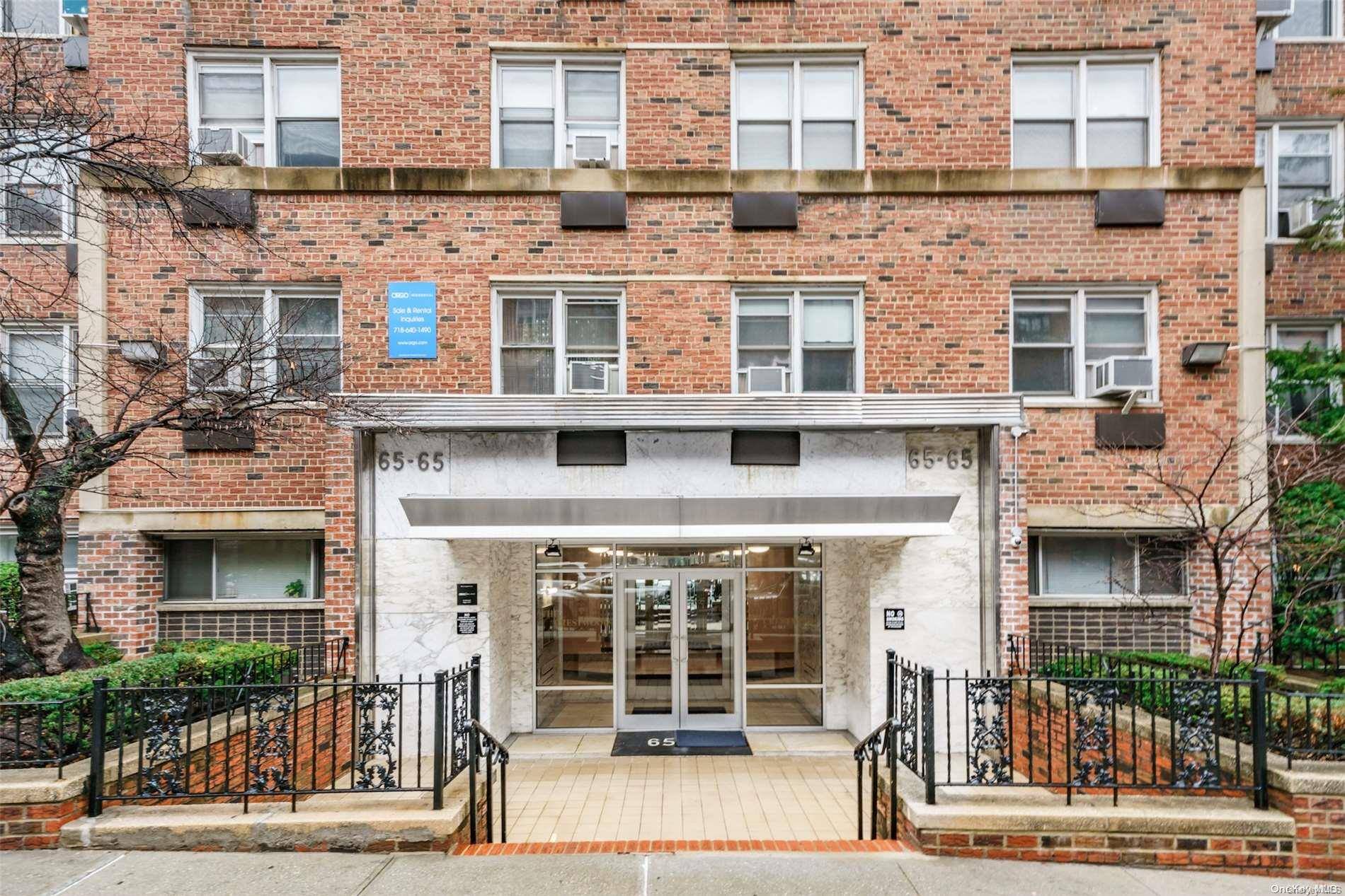 6565 Wetherole ST #4 O, Rego Park, NY 11374