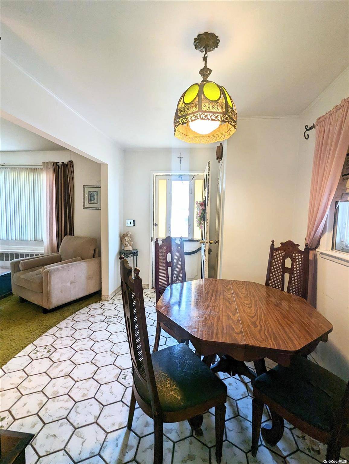 149 Maple AVE, Bethpage, NY 11714