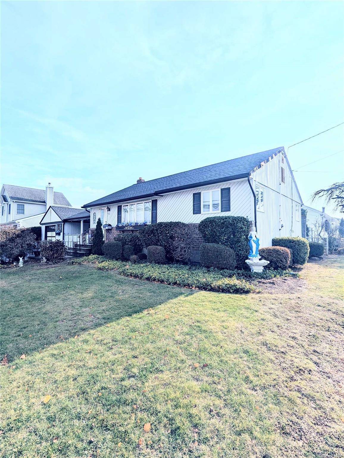 149 Maple AVE, Bethpage, NY 11714